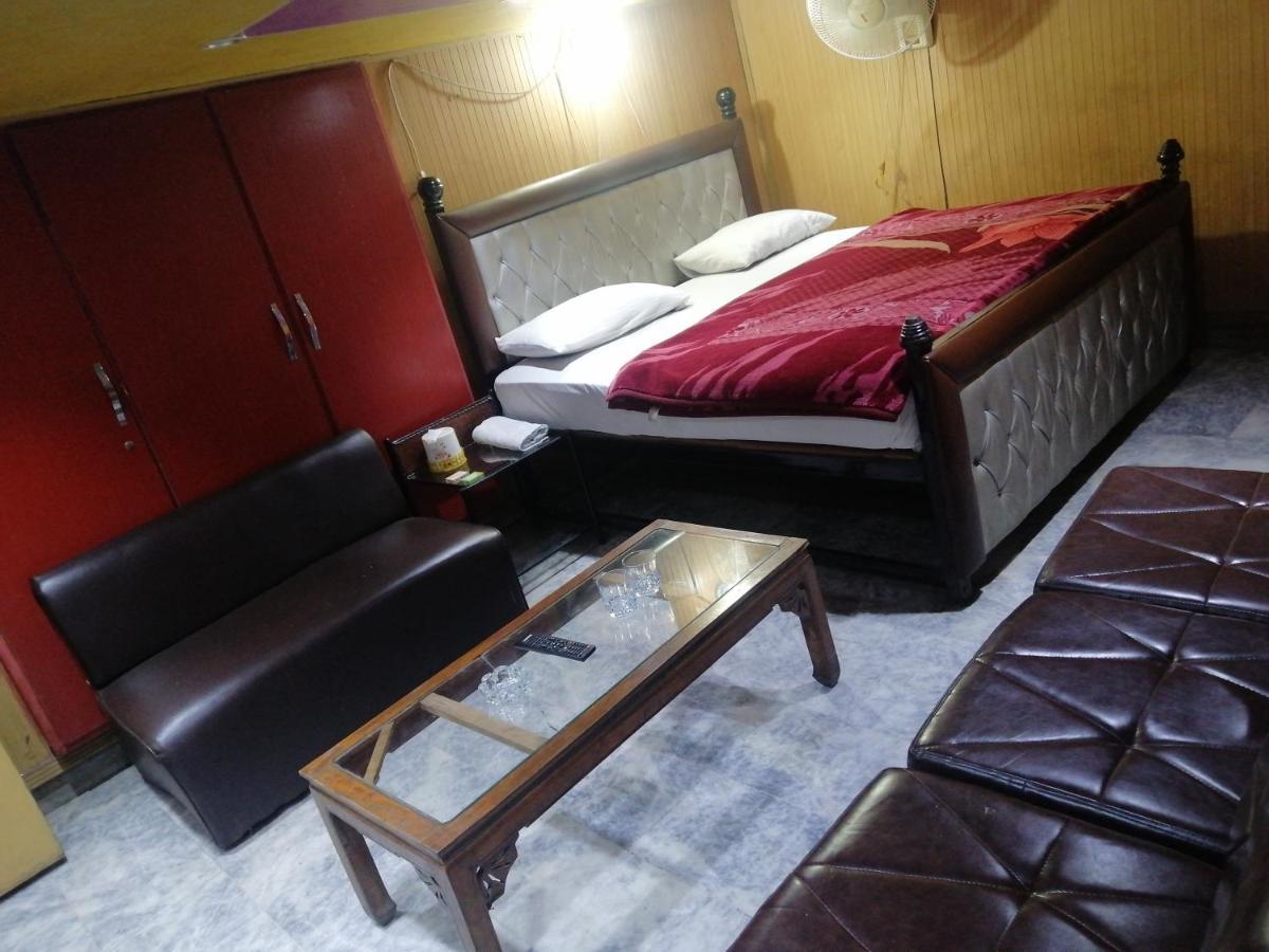 Hajveryinn_Hotel Lahore Esterno foto